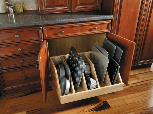  Rollout Tray Divider